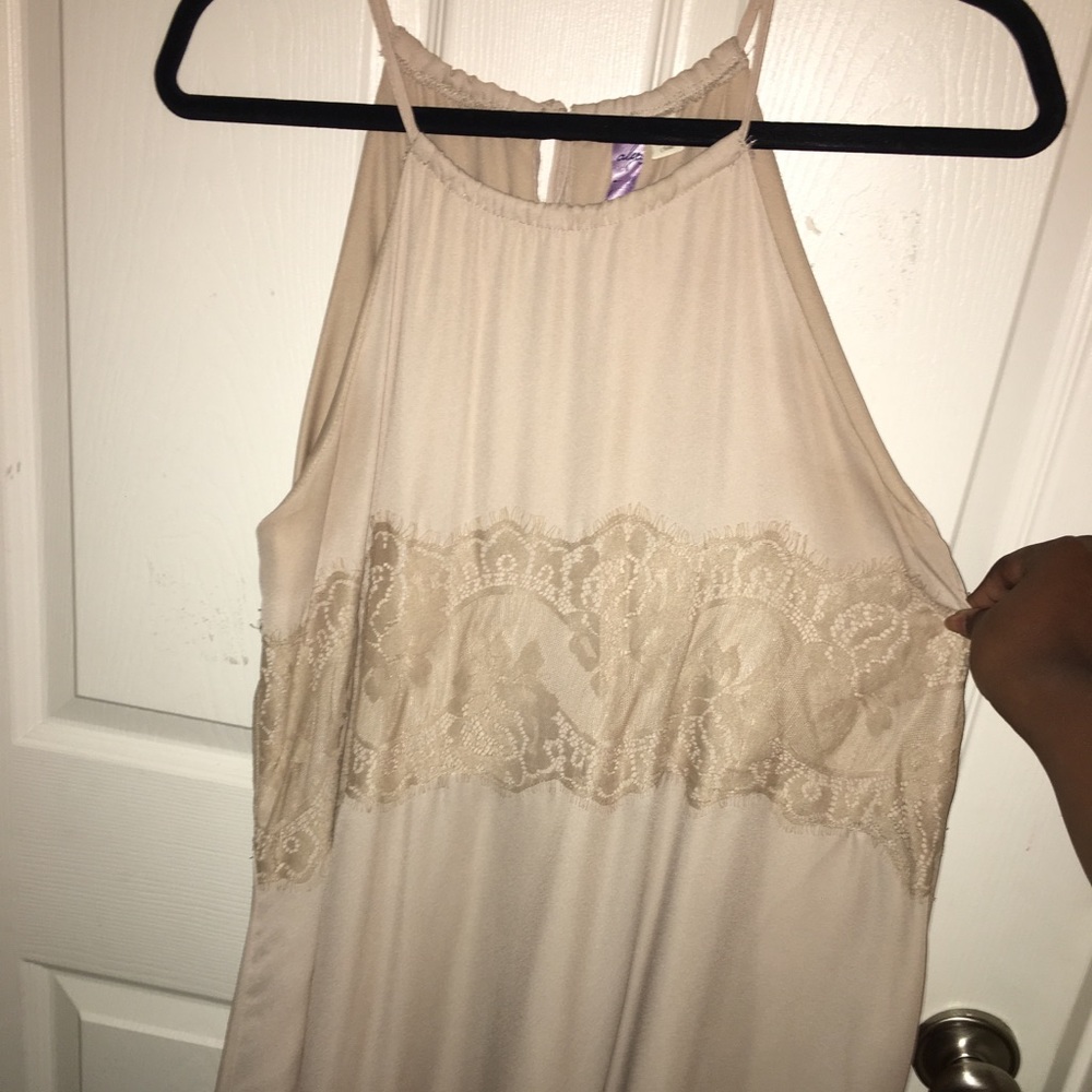 Tan Sleeveless Dress - Picture 2 of 4